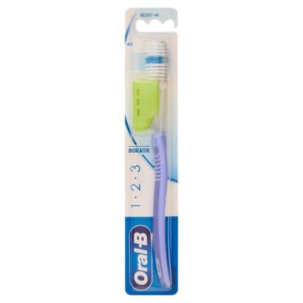 oral b spazzolino da denti manuale oral b indicator 40 setole medie - foto 1