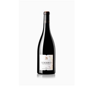 Vino rosso pugliese corposo da uve di nero di troia nerodivo  75 cl